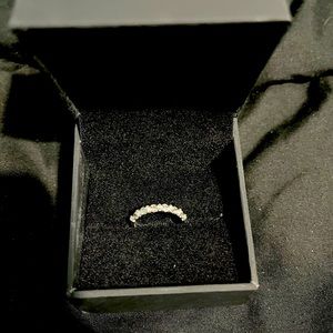 10 karat white gold diamond ring